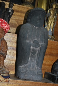 石像薬師如来？