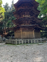 安楽寺八角三重塔