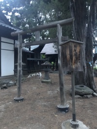 石久摩神社（上田原古戦場の碑）