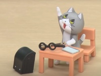 お試し初投稿（小学校の机って絶妙にサイズ合わないときあるよね）