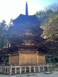 八角三重塔の訪問で感じた力強さ