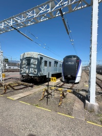 この車両は何？